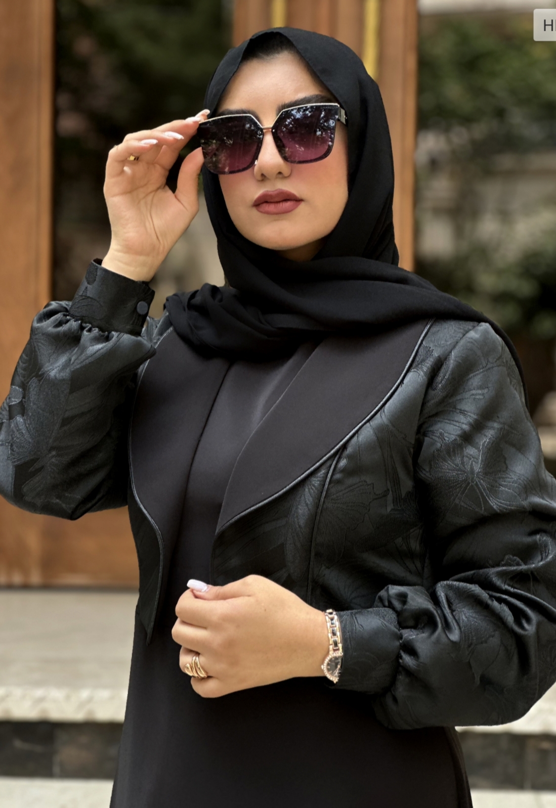 عبای مجلسی زنانه ماهلین، جنس کرپ سوپر الیزا با خرجکار ژاکارد ترک